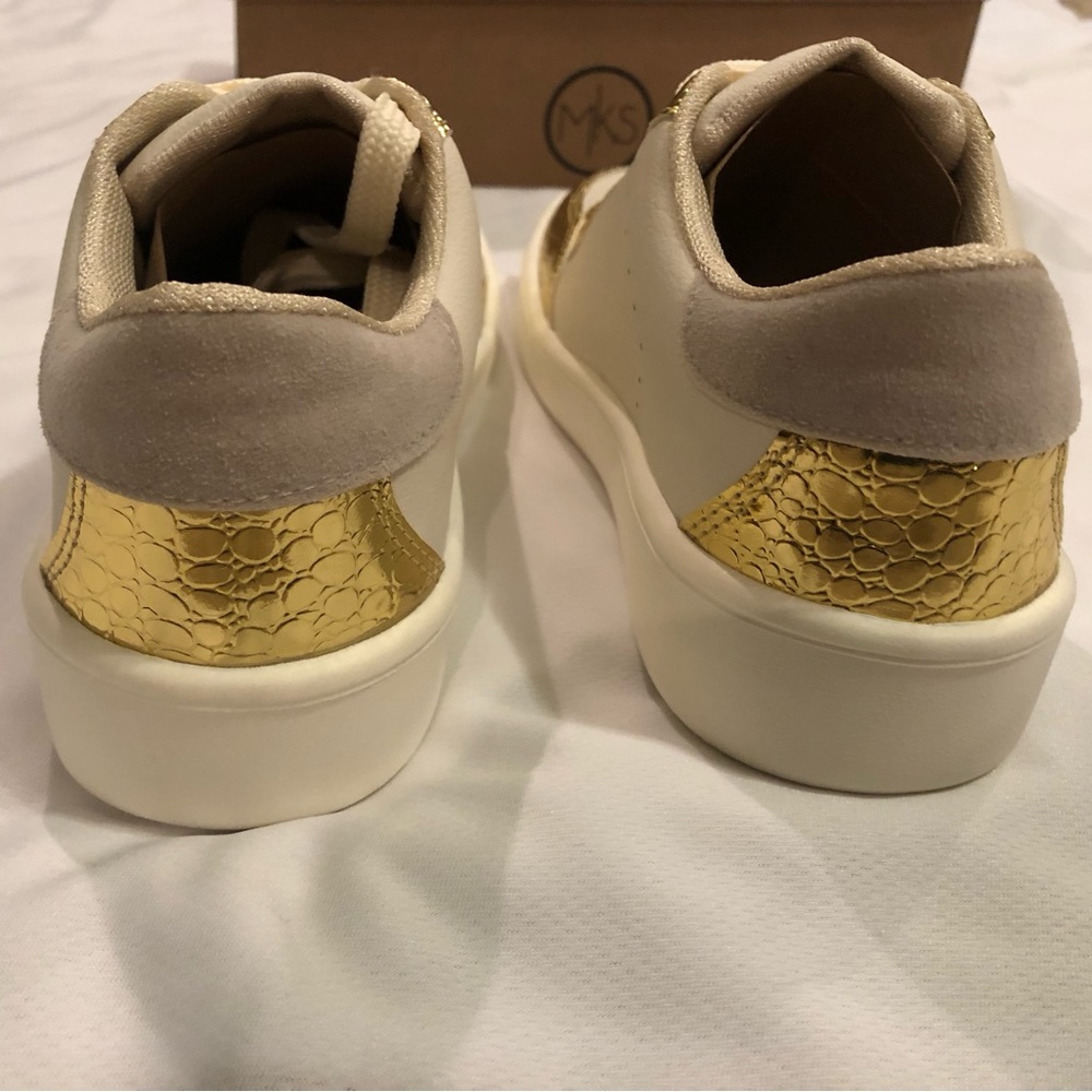 Michael Kors Women’s Cream and Gold Star Sneakers 6 - Picture 3 of 5